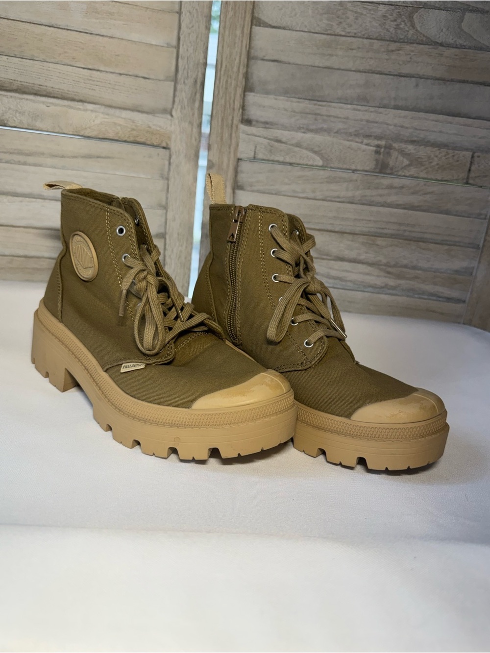 Palladium Pallabase Twill Utility Boots Butternut Canvas Platform Zip Sz 8 39.5